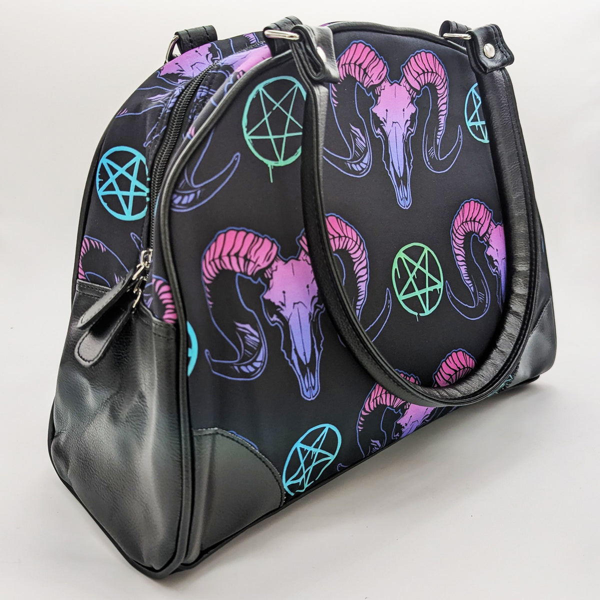 Wholesale ​Goat Skulls and Pentacles Purse - Shady Front