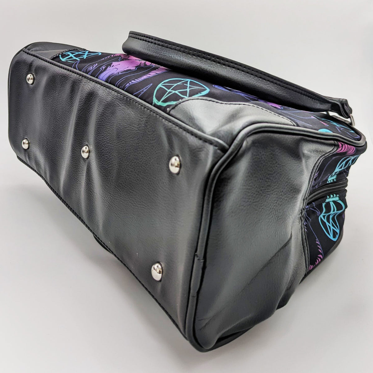 Wholesale ​Goat Skulls and Pentacles Purse - Shady Front