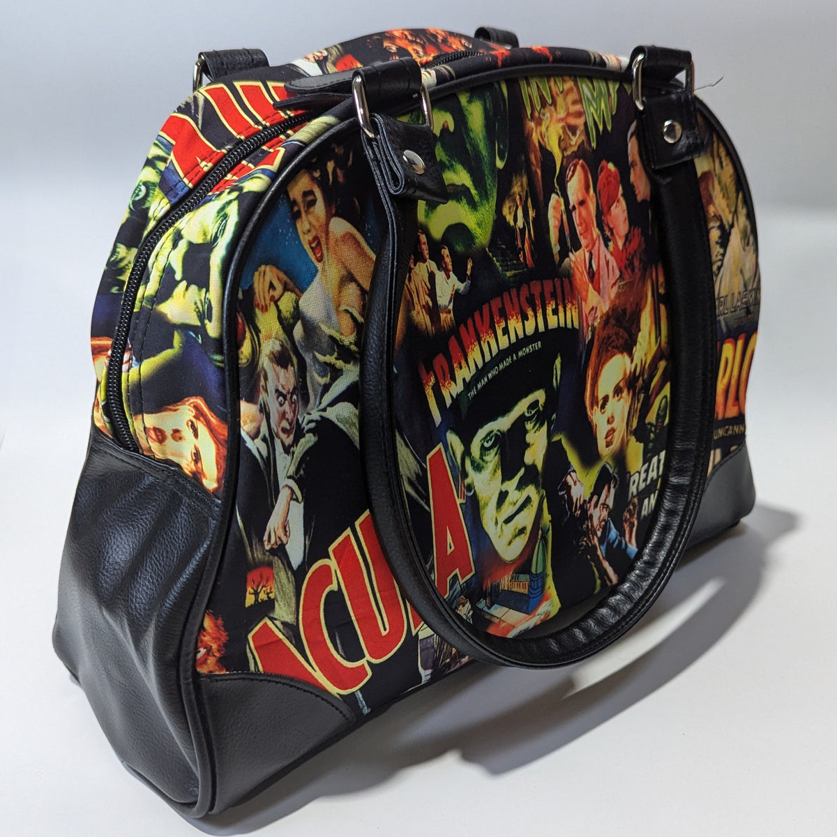 Wholesale ​Universal Monsters Purse - Shady Front